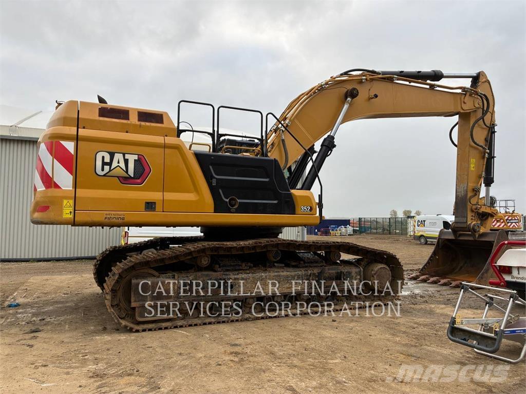 CAT 352-07 حفارات زحافة