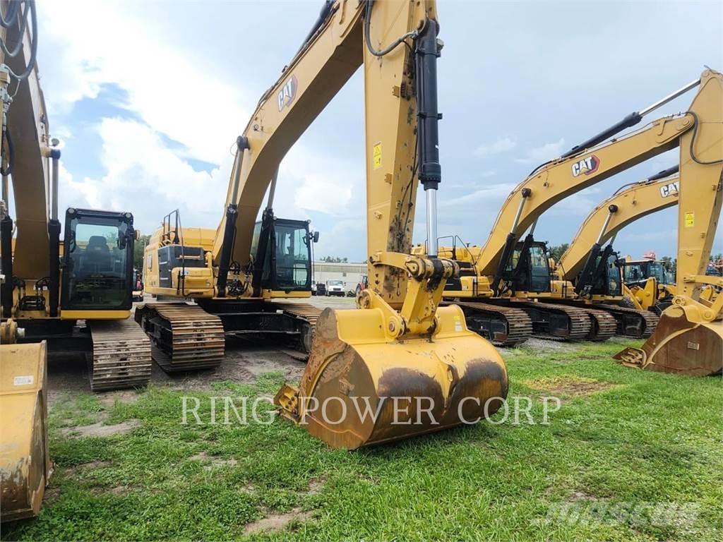 CAT 352-08 حفارات زحافة
