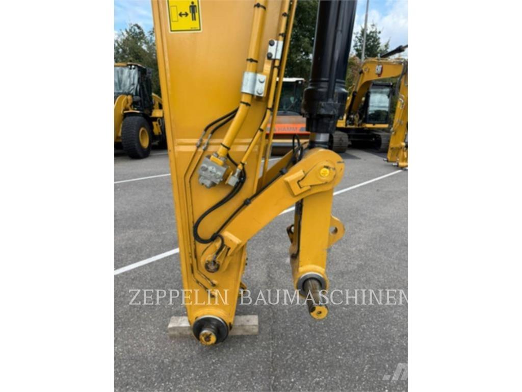 CAT 352-08 حفارات زحافة