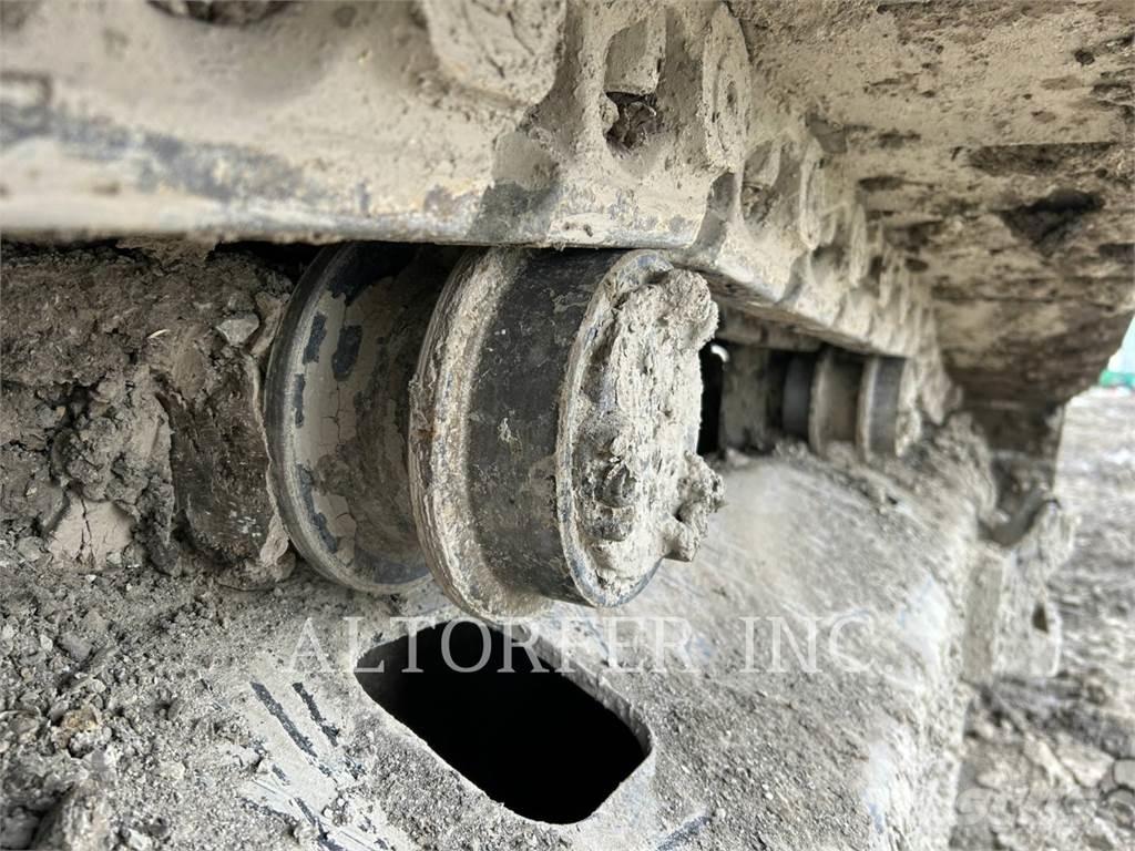 CAT 352-08 3D حفارات زحافة
