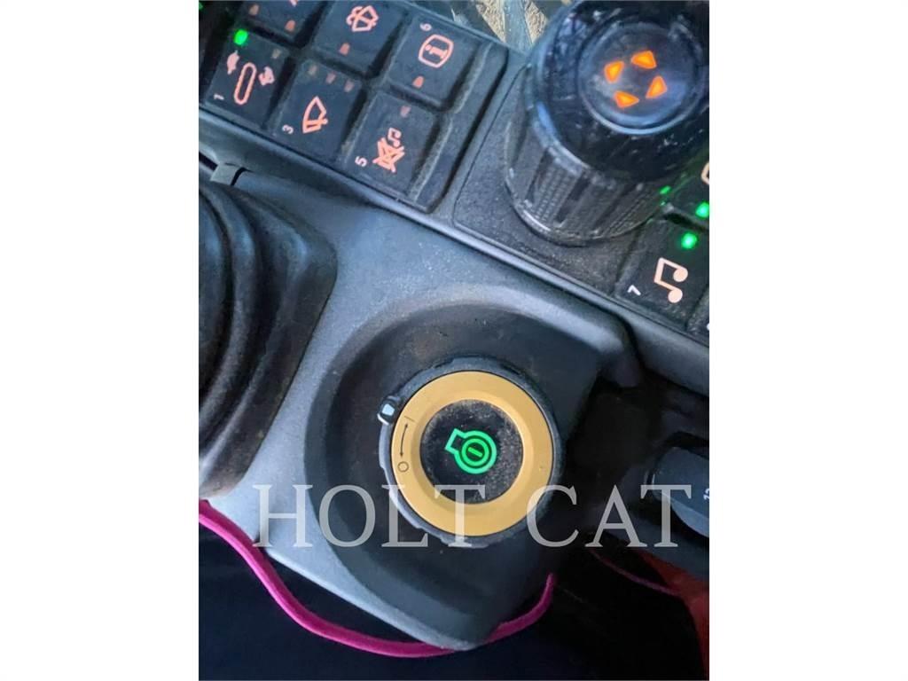 CAT 352-08FG حفارات زحافة