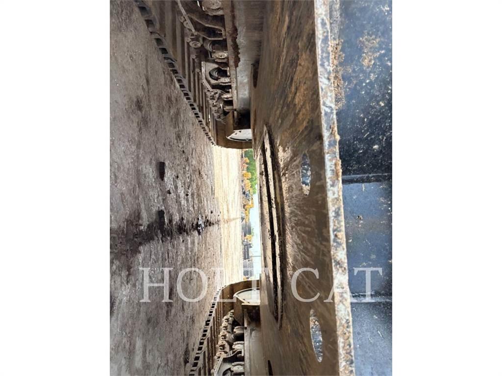 CAT 352 11 حفارات زحافة