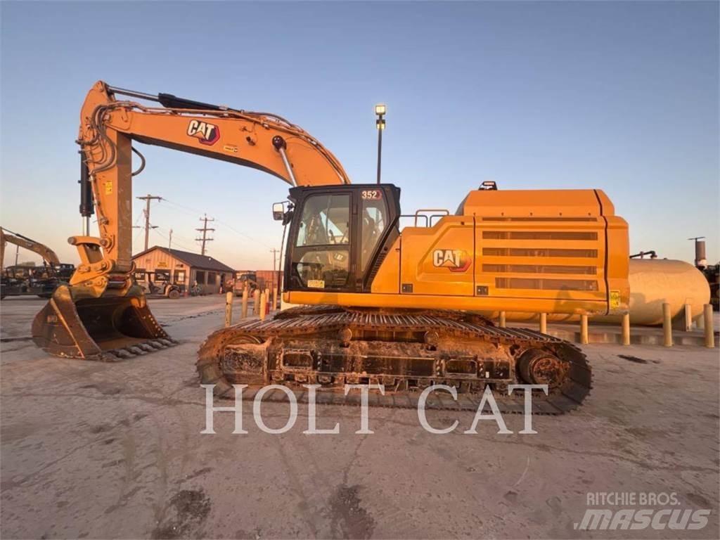 CAT 352 11 TC حفارات زحافة