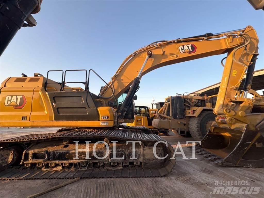 CAT 352 11 TC حفارات زحافة