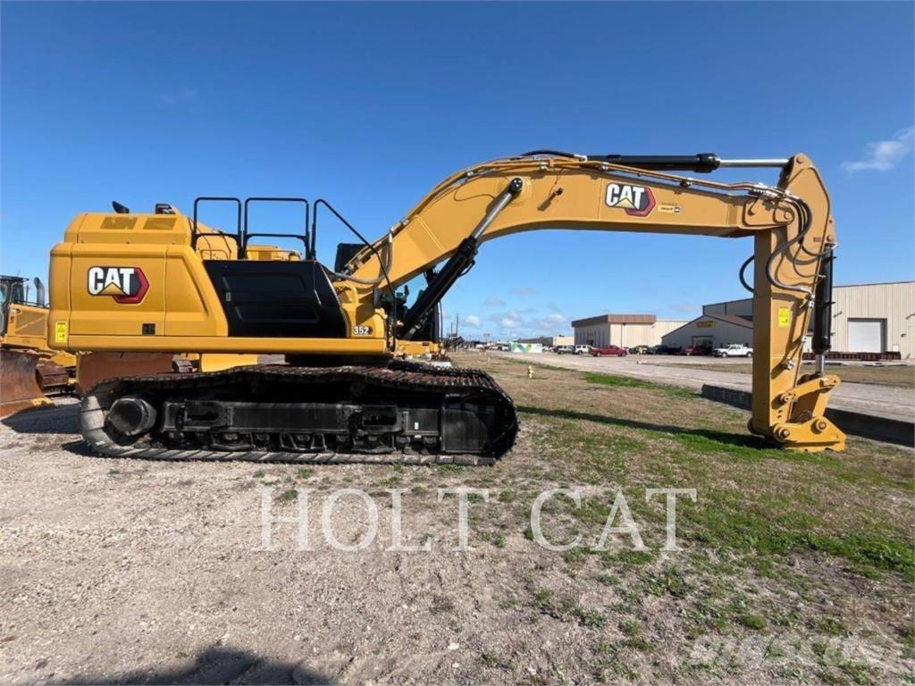 CAT 352 11 TC حفارات زحافة