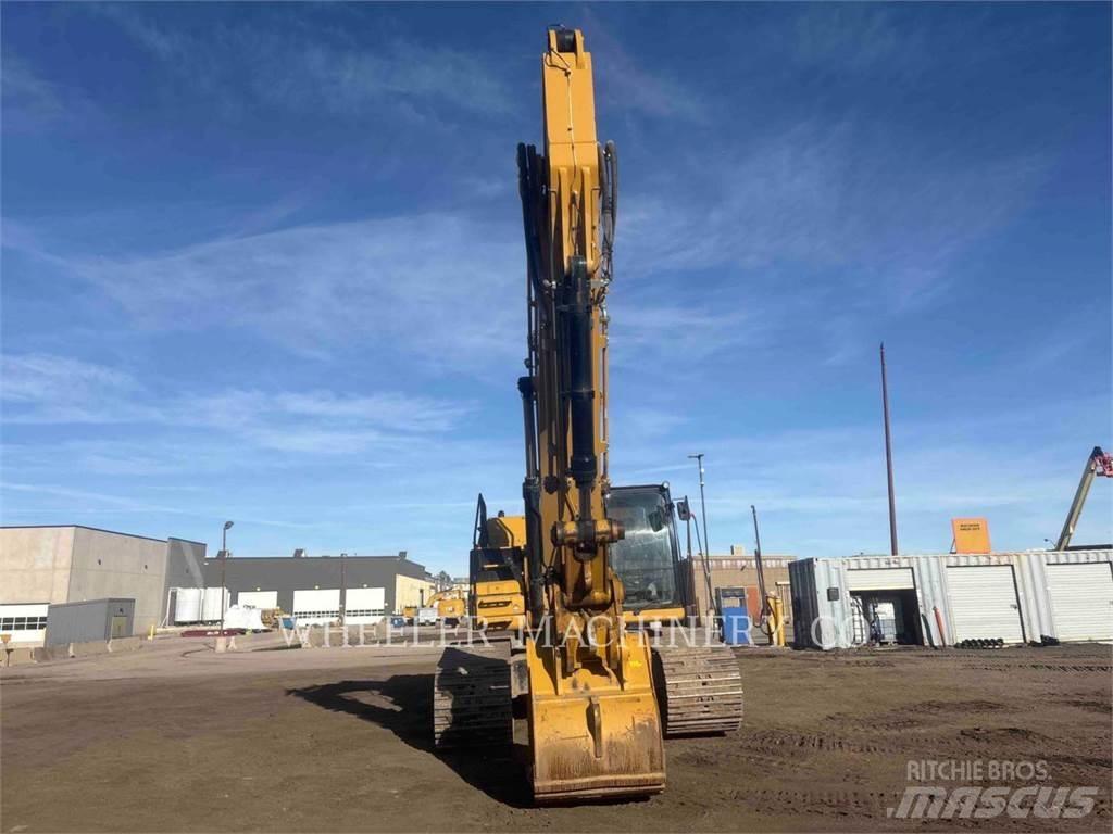 CAT 352 CF حفارات زحافة