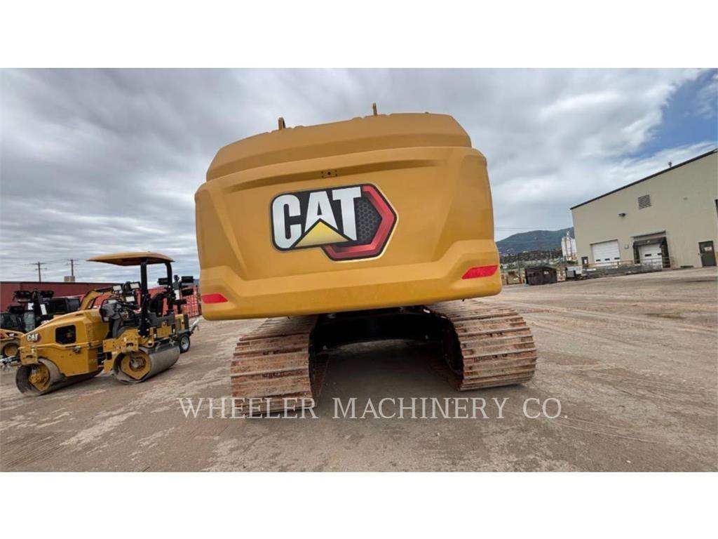 CAT 352 CF حفارات زحافة