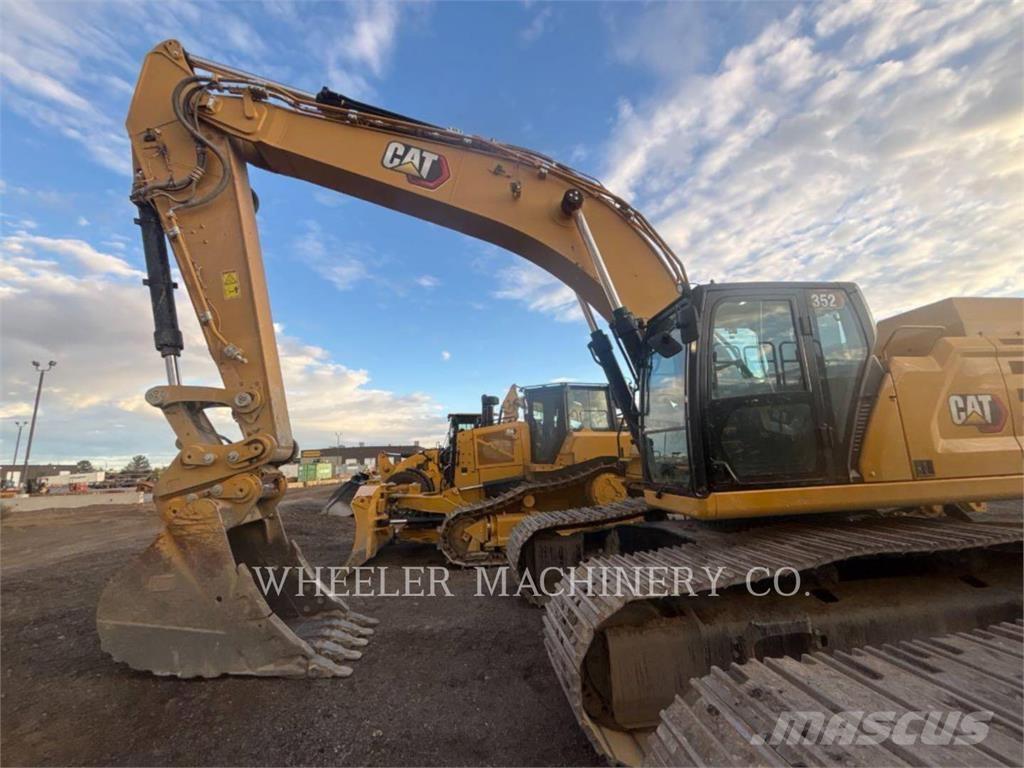 CAT 352 CF حفارات زحافة