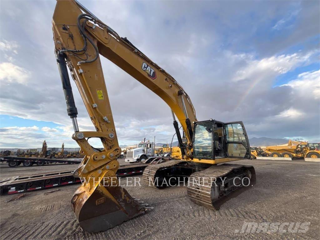 CAT 352 CF حفارات زحافة