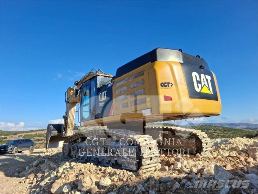 CAT 352F حفارات زحافة