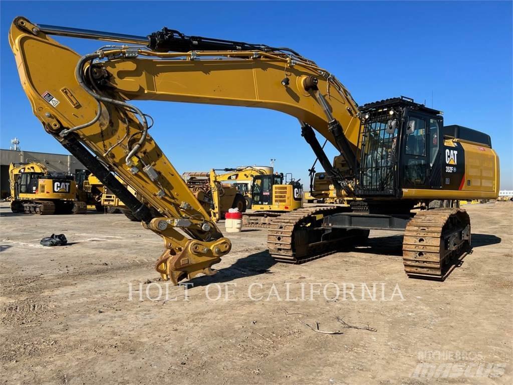 CAT 352F VG حفارات زحافة
