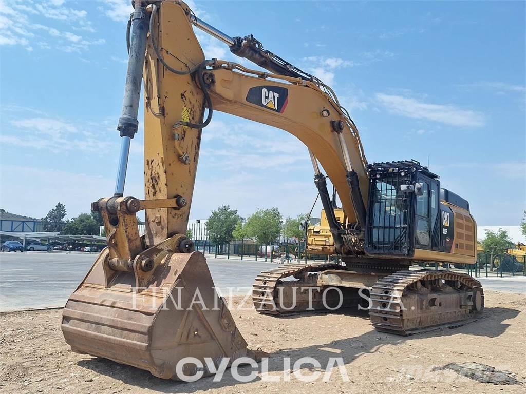 CAT 352FL حفارات زحافة