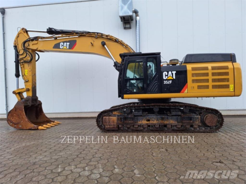 CAT 352FL حفارات زحافة