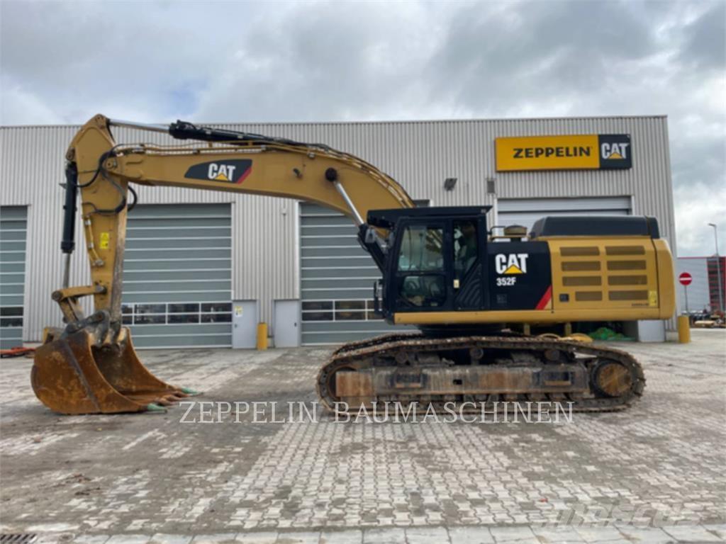 CAT 352FL حفارات زحافة