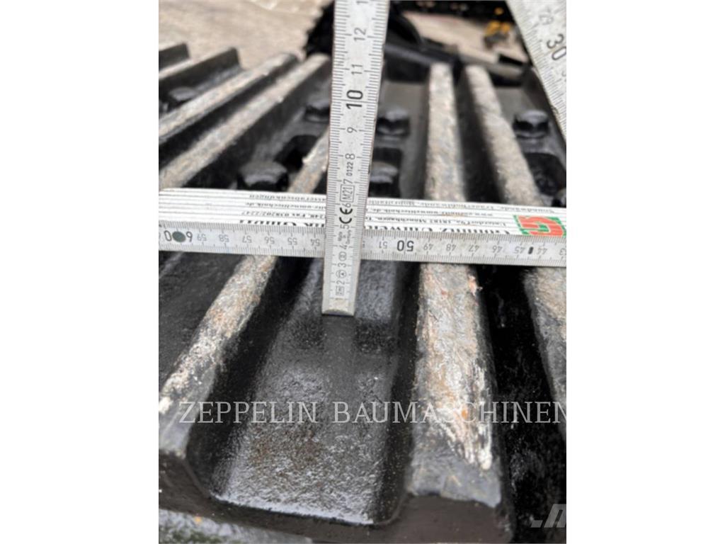 CAT 352FL حفارات زحافة