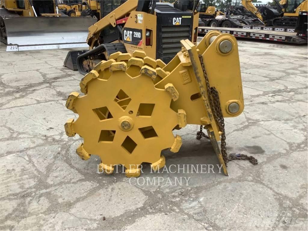 CAT 36 COMPACTOR WHEEL أخرى