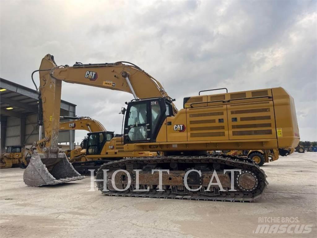 CAT 374 حفارات زحافة