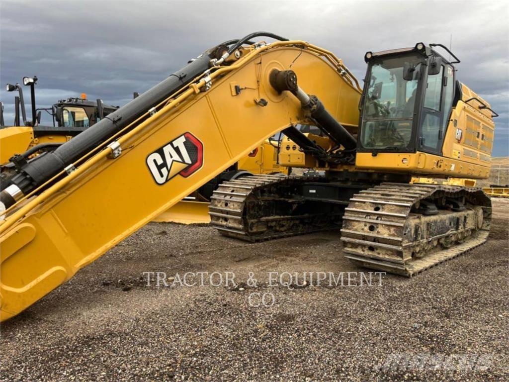 CAT 374 حفارات زحافة