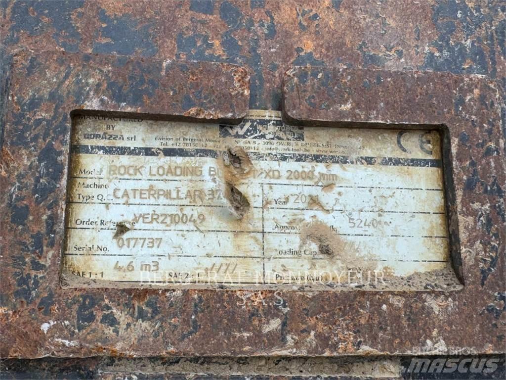 CAT 374-07 حفارات زحافة