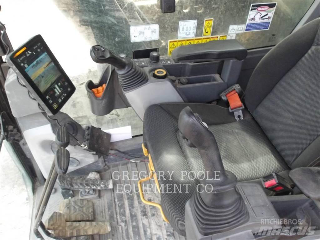 CAT 374-07 حفارات زحافة