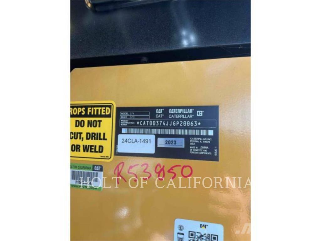 CAT 374 2D MSX حفارات زحافة