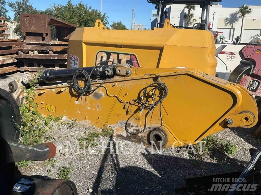 CAT 374 QZ1 حفارات زحافة