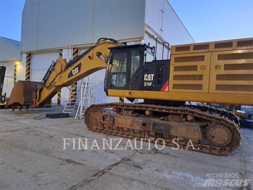 CAT 374F حفارات زحافة