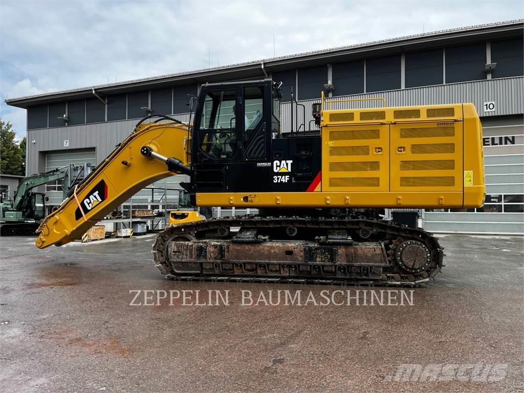 CAT 374FL حفارات زحافة