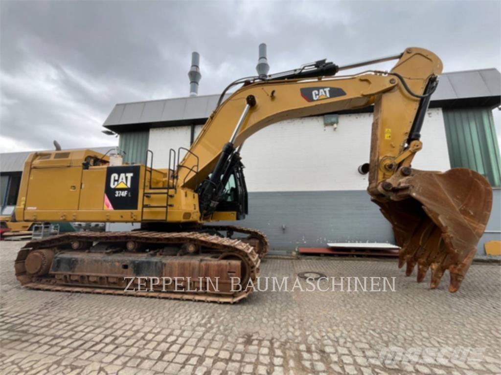 CAT 374FL حفارات زحافة