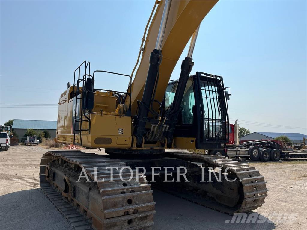 CAT 374FL حفارات زحافة