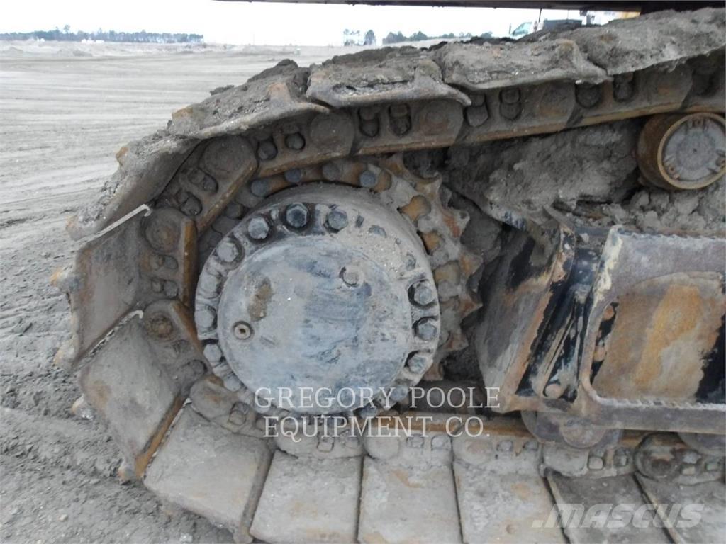 CAT 374FL حفارات زحافة