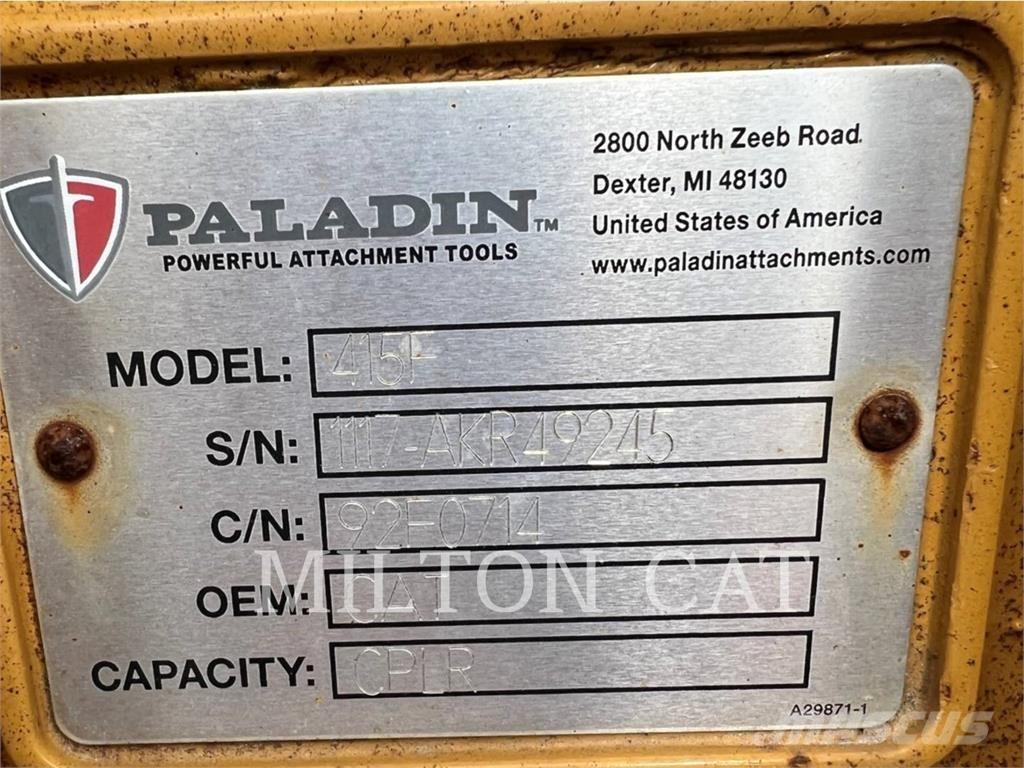 CAT 415F دلاء