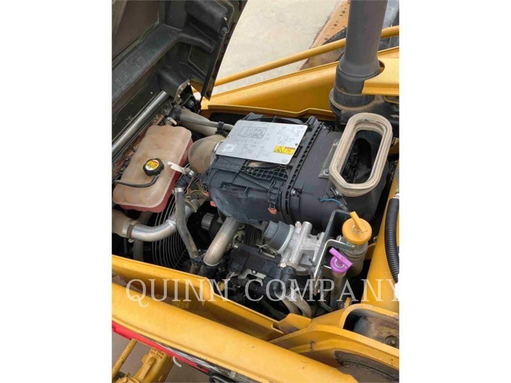 CAT 415F2 IL لوادر ذات جرافات عكسية