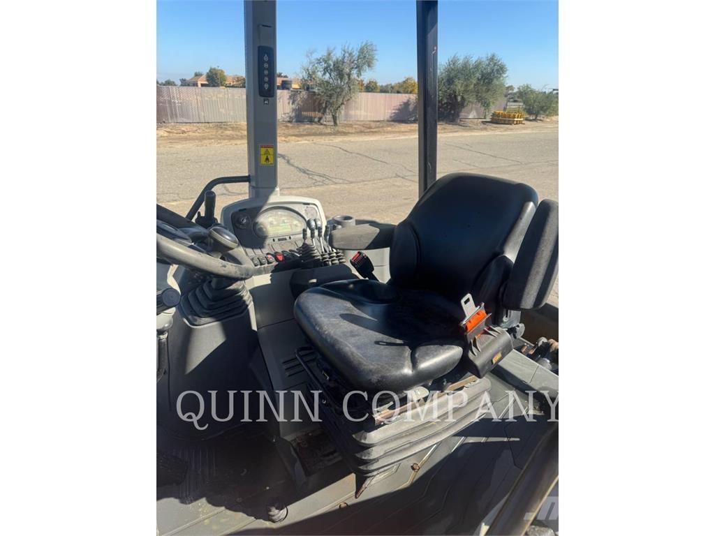 CAT 415F2 IL لوادر ذات جرافات عكسية