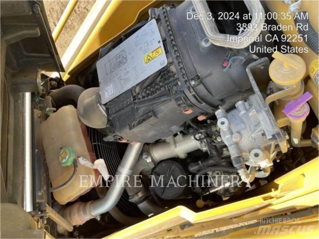 CAT 416F2 4EO لوادر ذات جرافات عكسية