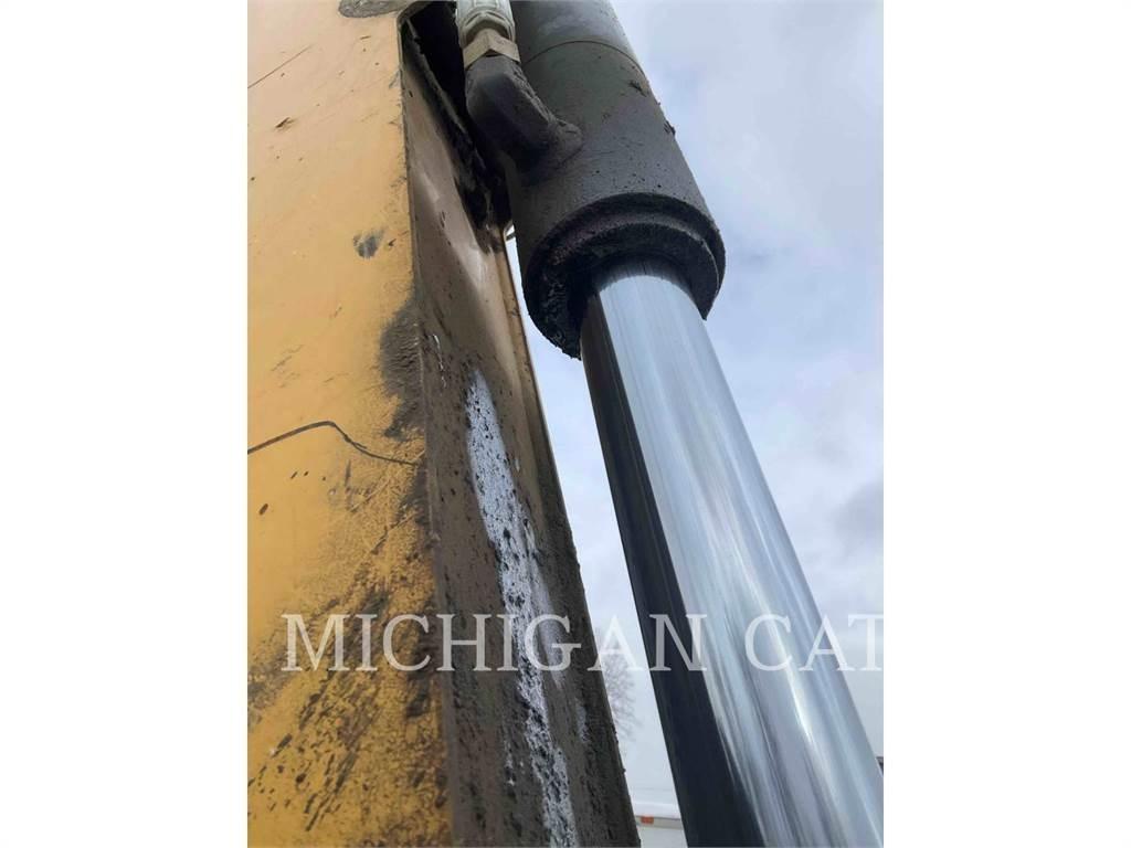 CAT 416F2 Q لوادر ذات جرافات عكسية