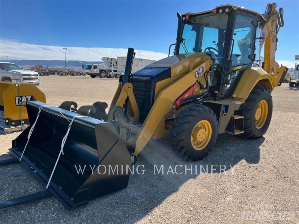 CAT 420 لوادر ذات جرافات عكسية
