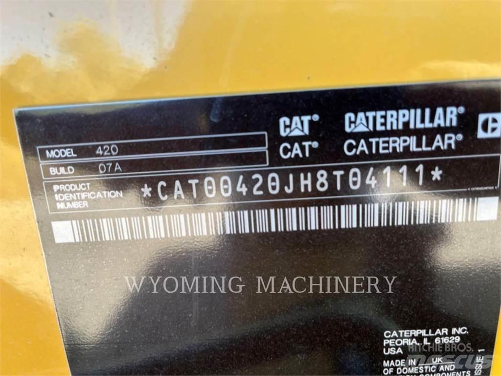 CAT 420 لوادر ذات جرافات عكسية