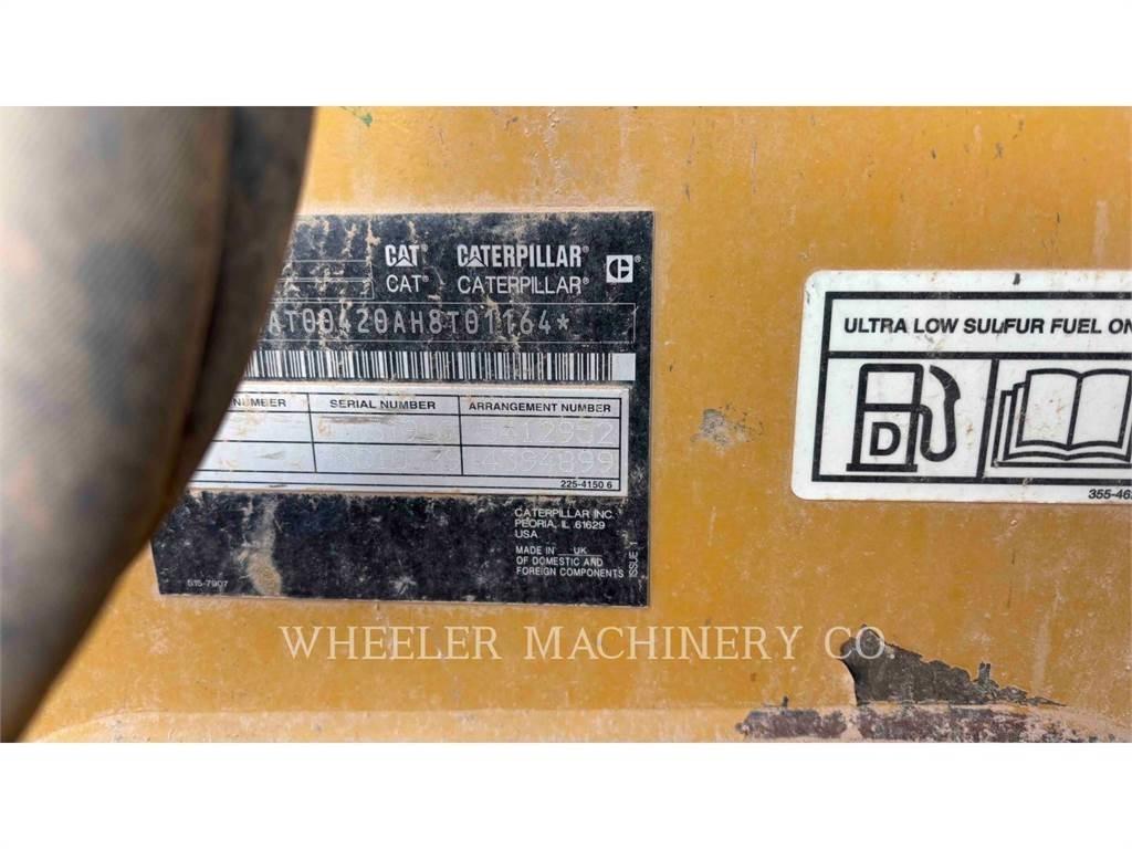 CAT 420 لوادر ذات جرافات عكسية