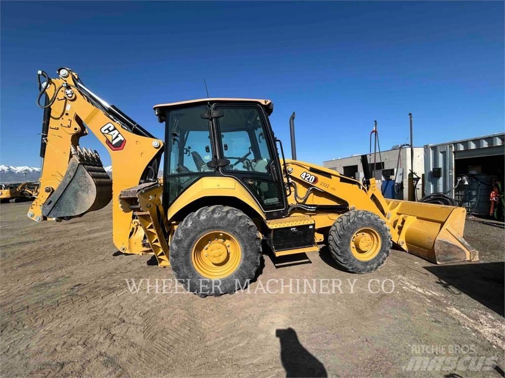 CAT 420 لوادر ذات جرافات عكسية