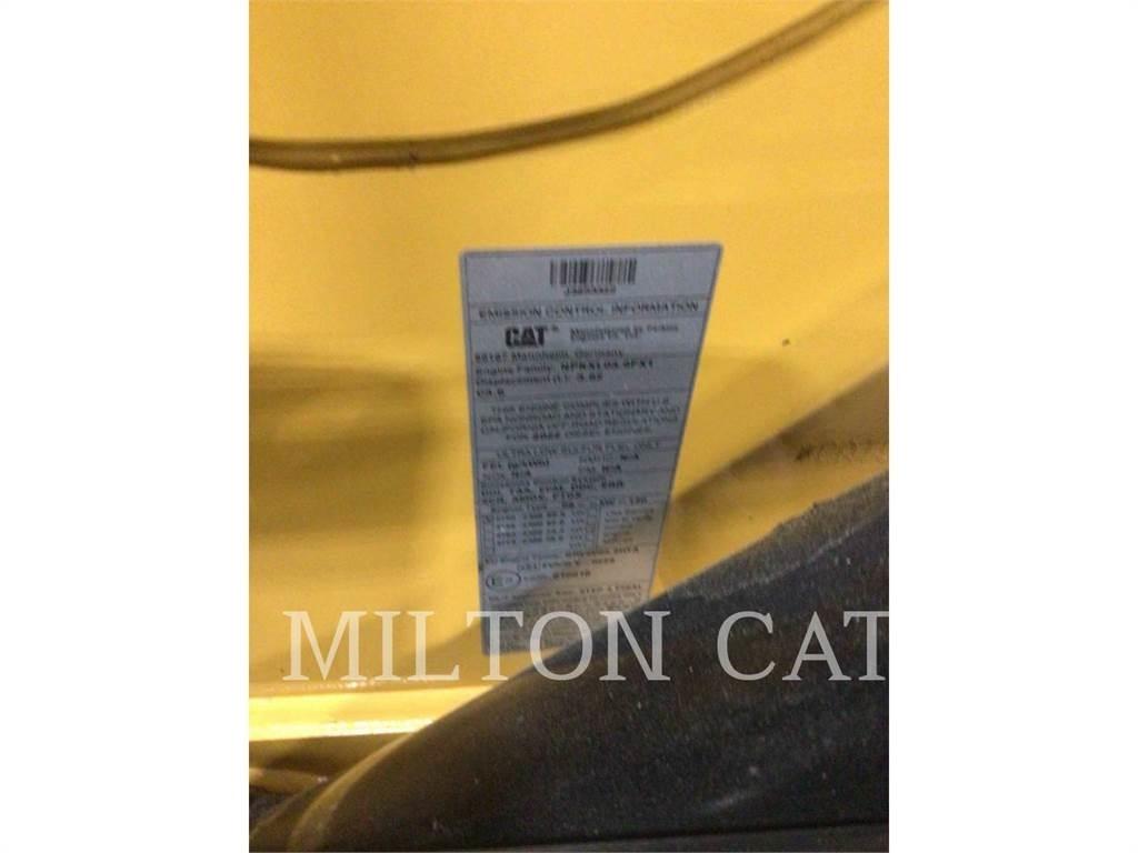CAT 420 لوادر ذات جرافات عكسية