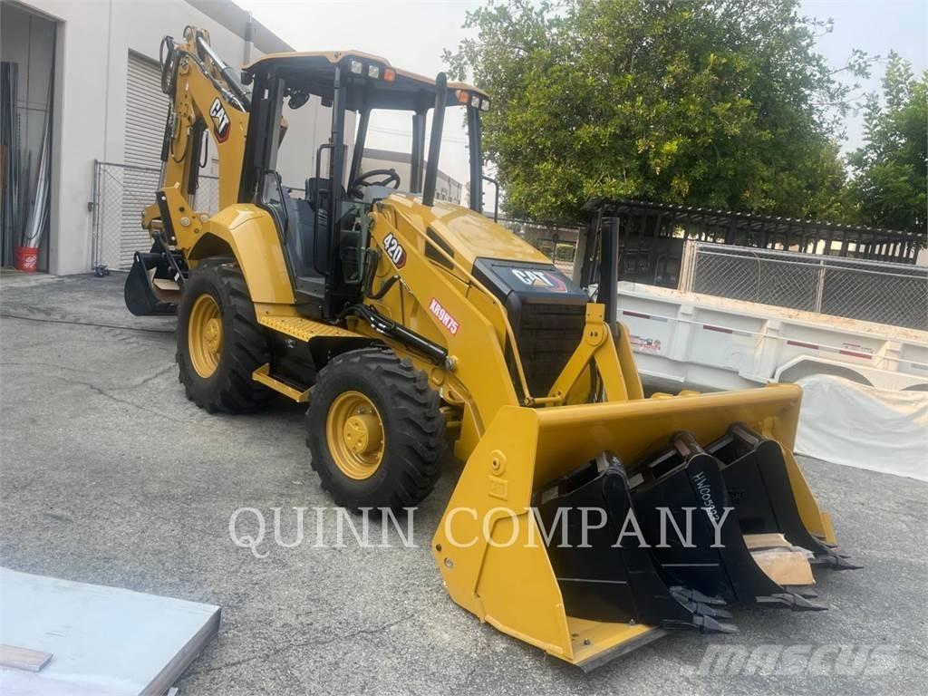 CAT 420 لوادر ذات جرافات عكسية