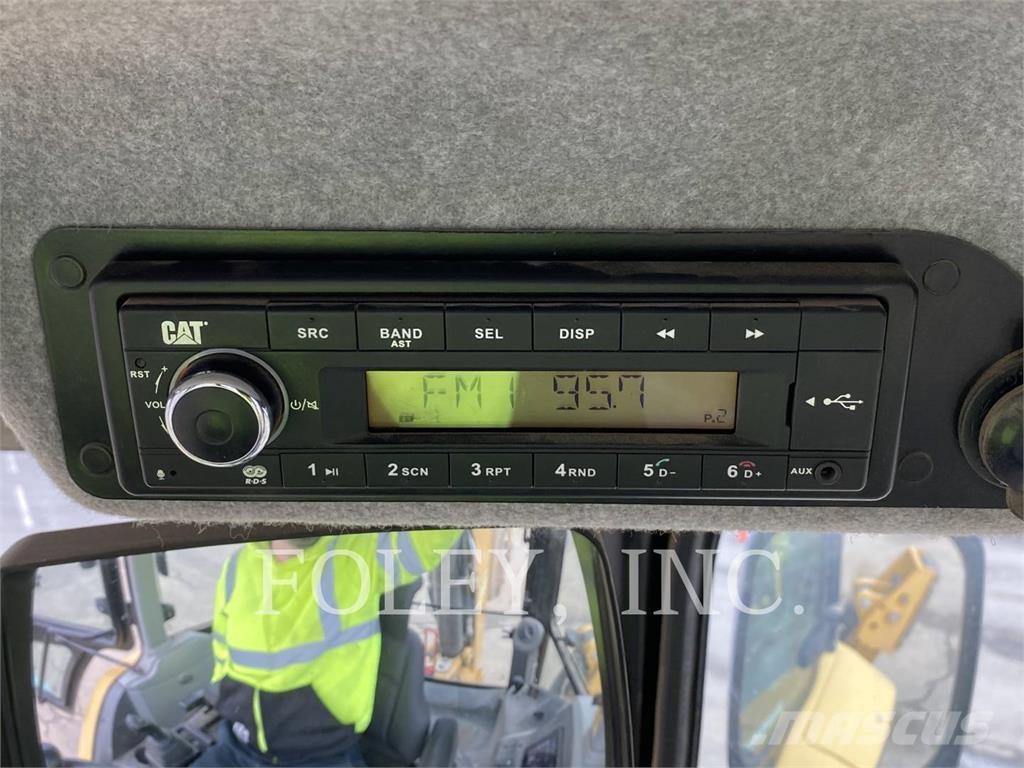 CAT 420-07XE لوادر ذات جرافات عكسية