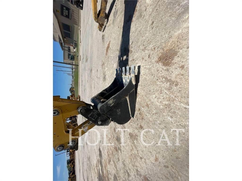 CAT 420 4SX لوادر ذات جرافات عكسية