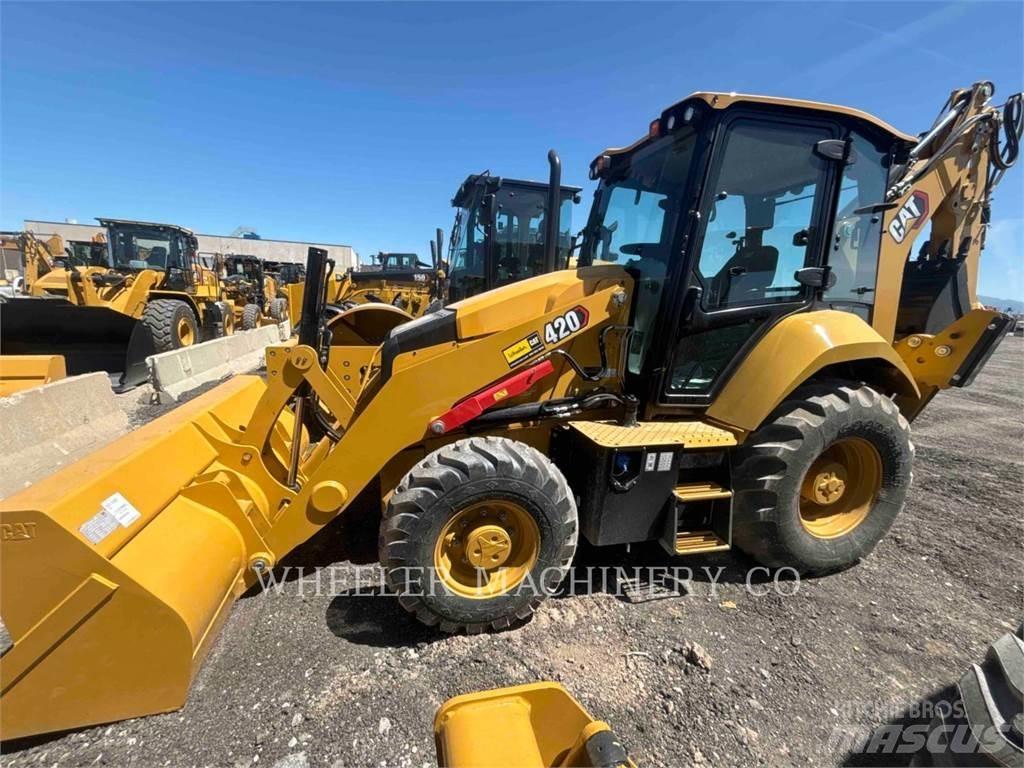 CAT 420 CF لوادر ذات جرافات عكسية