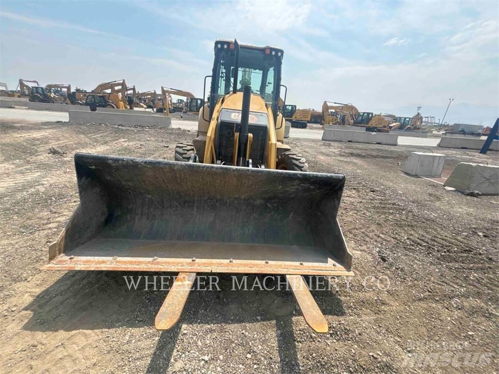 CAT 420 IT CF لوادر ذات جرافات عكسية