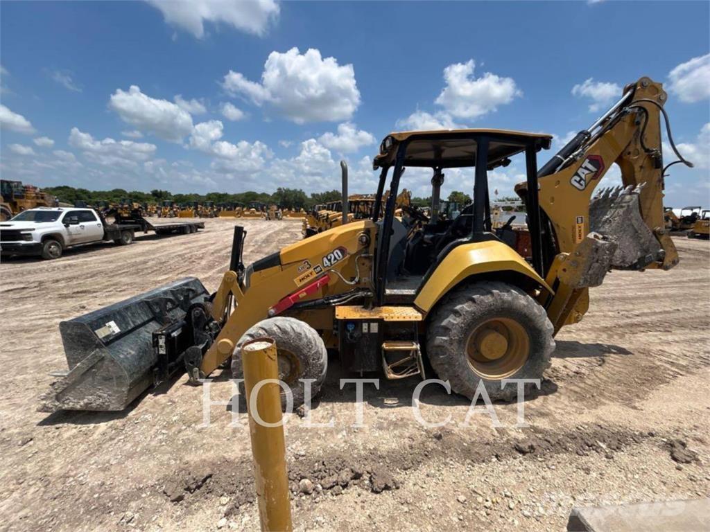 CAT 420 IT4SX لوادر ذات جرافات عكسية