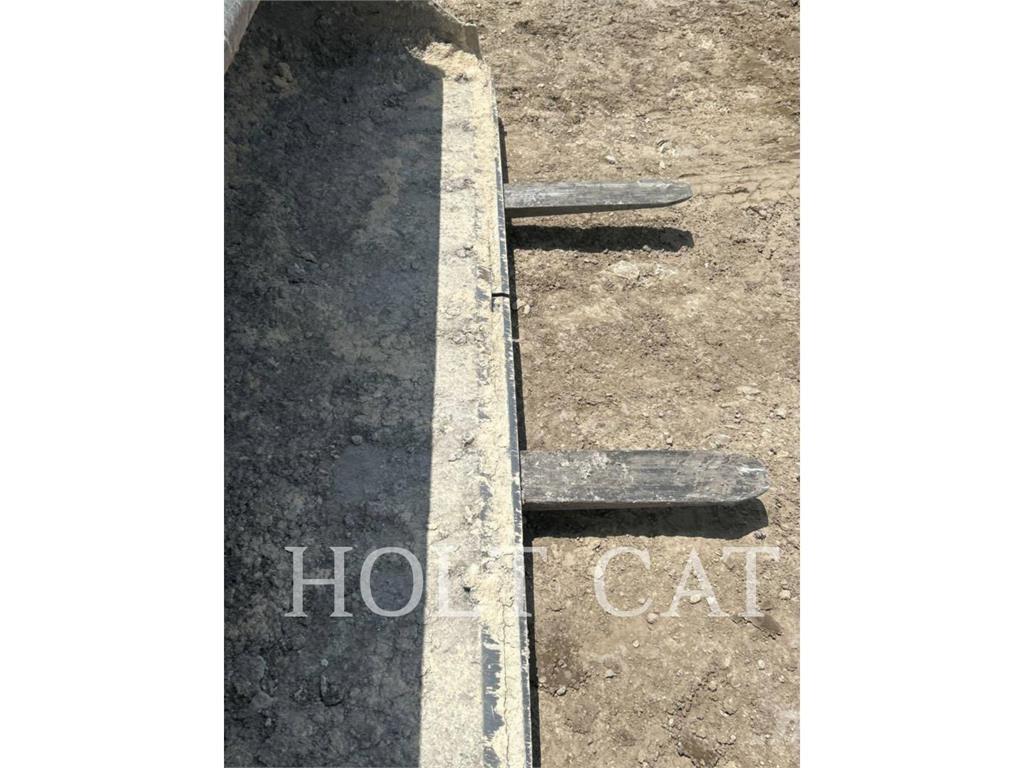 CAT 420 IT4SX لوادر ذات جرافات عكسية