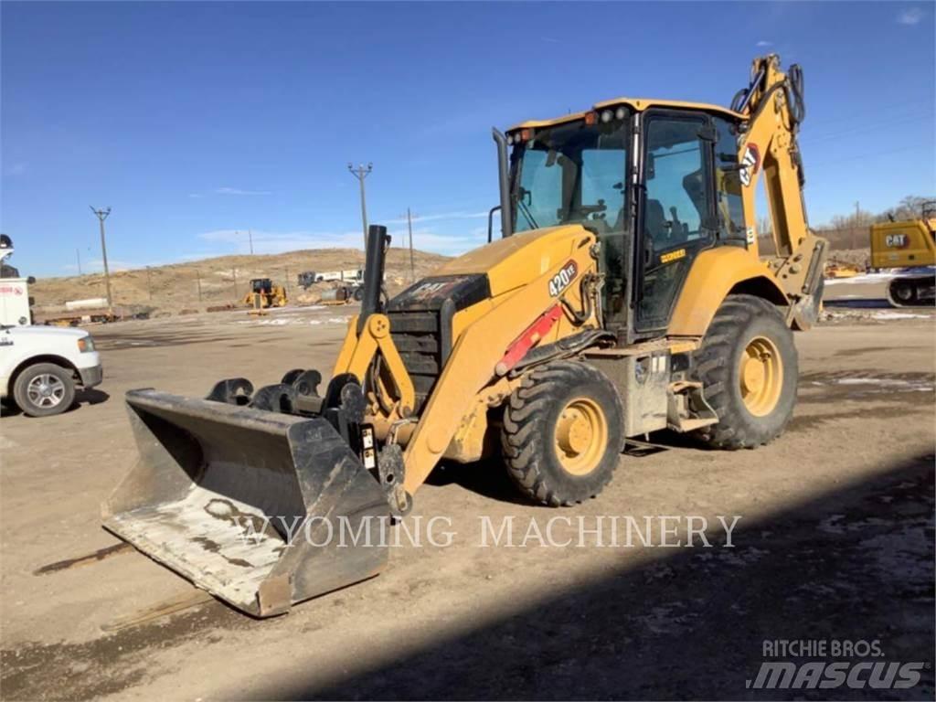 CAT 420 XE لوادر ذات جرافات عكسية