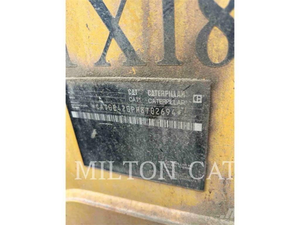 CAT 42007 لوادر ذات جرافات عكسية